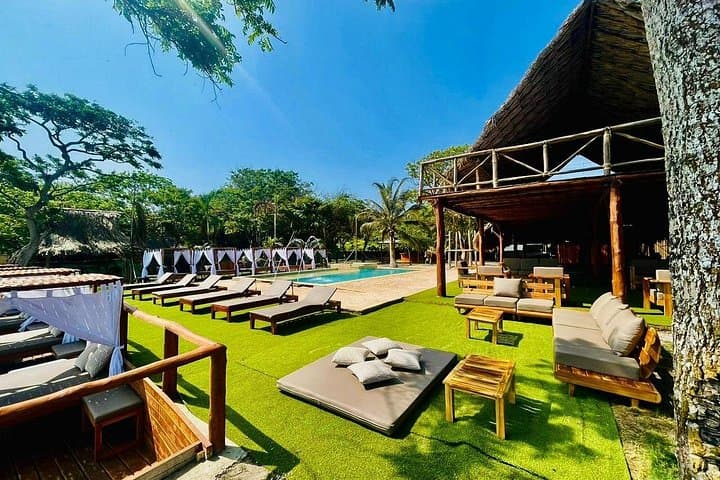 Full-Day Islas del Rosario Beach Club Escape from Cartagena photo 3