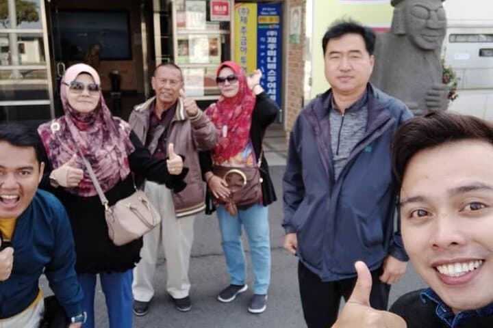 Exploring Jeju Island in 2 Days: A Private Tour of Nature, Culture, and Geology photo 5