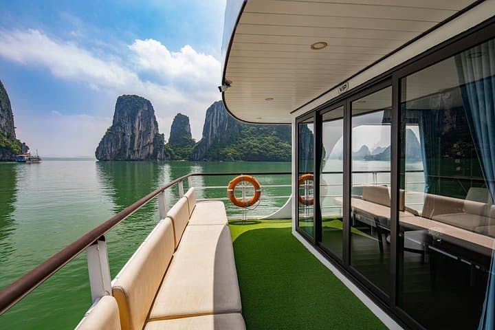 Halong Bay Day Cruise from Hanoi: Ti Top, Sung Sot & Kayak in a Small-Group Tour photo 3