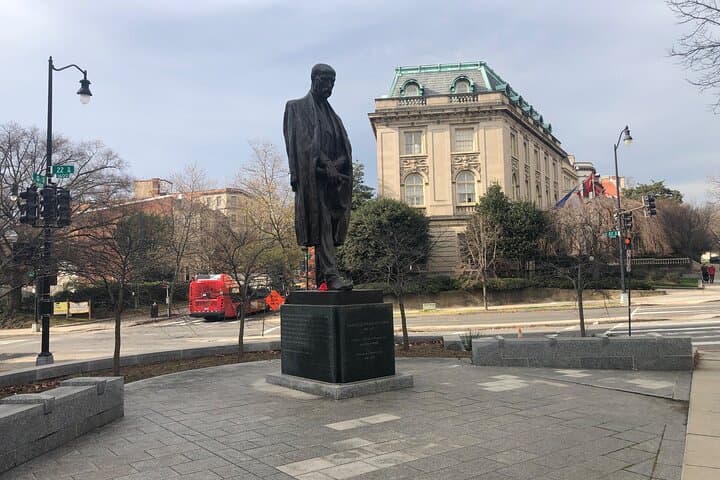 Embassy Row Spy Walking Tour: Uncover Washington D.C.’s Espionage Secrets photo 2
