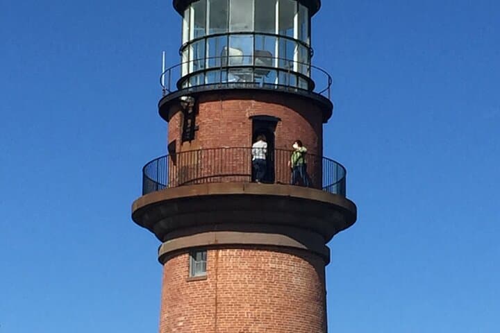 Martha's Vineyard Full-Island 3-Hour Tour — Menemsha, Aquinnah & Oak Bluffs photo 2