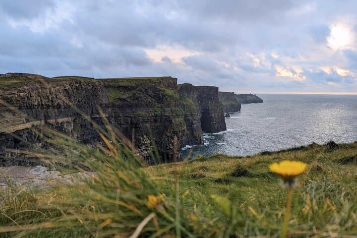 Dublin to Cliffs of Moher Private Luxury Day Tour — Wild Atlantic Way in Comfort
