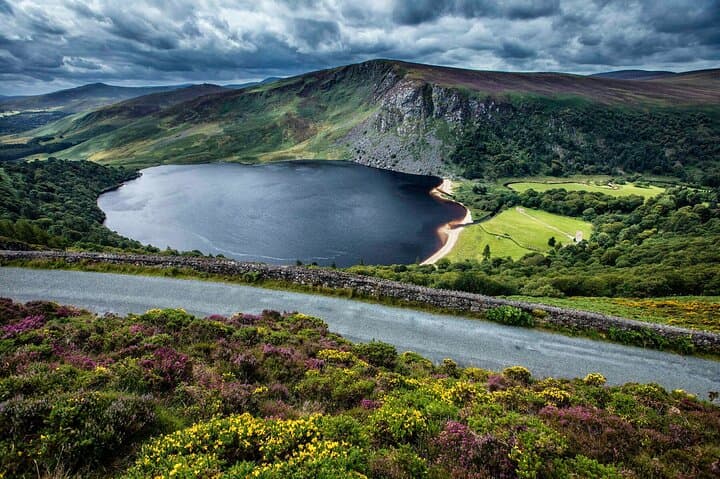 Dublin to Wicklow Mountains & Glendalough: Private Luxury Day Tour from Dublin