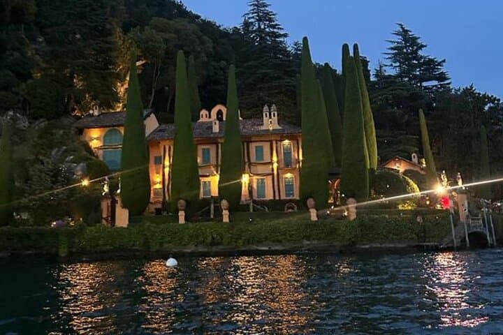 Lake Como Night Speedboat Cruise: Illuminated Villas & Quiet Waters photo 5