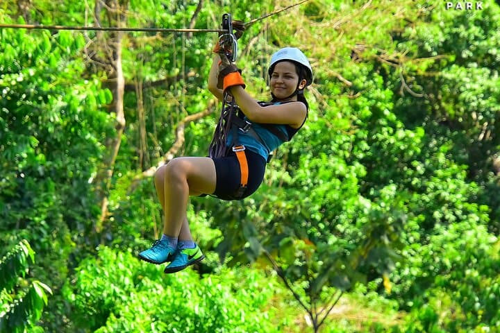 San Luis Canopy Zipline: 12-Line Cloud Forest Adventure Near Carara