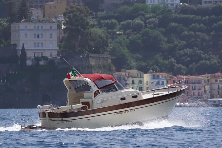 Private Positano to Capri: 36ft Di Luccia Private Boat Tour photo 2