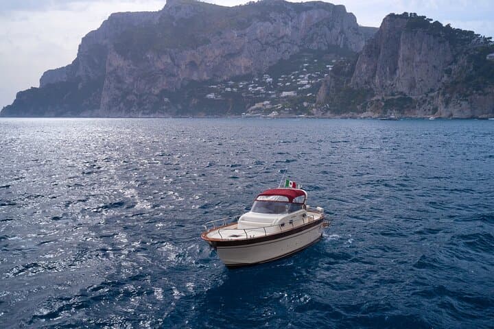 Private Positano to Capri: 36ft Di Luccia Private Boat Tour photo 4