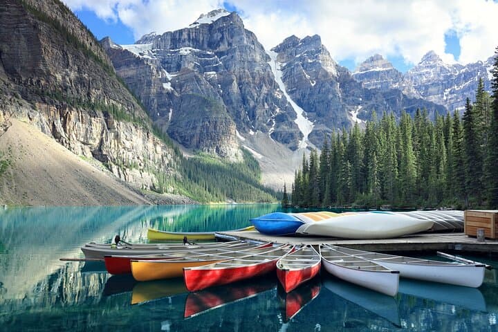 Private Banff Day Tour: Lake Louise & Moraine Lake from Calgary photo 4