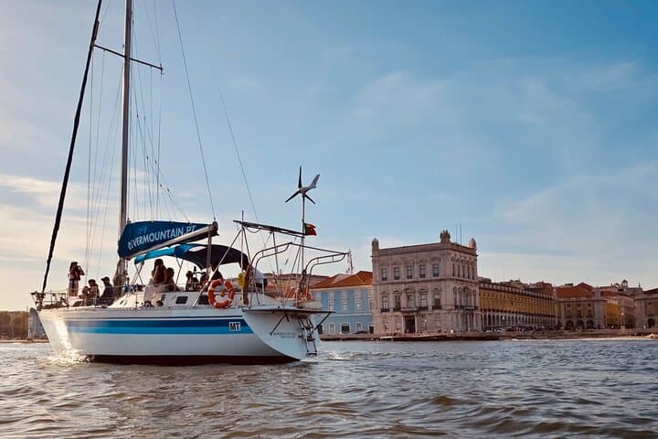 Lisbon Tagus River 2-Hour Guided Sail: Belém, Jerónimos & 25 de Abril Views