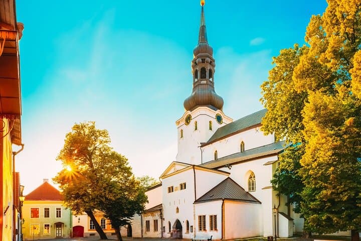Tallinn Shore Excursion: 5-Hour Old Town Walking Tour with Free Time photo 2