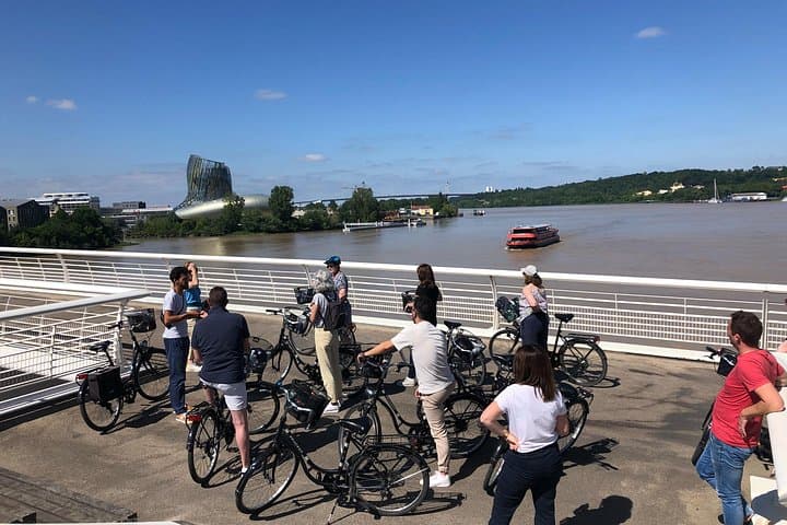 Bordeaux Essentials Bike Tour: Guided Cycling Along the Garonne photo 3