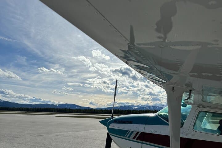 Continental Divide Aerial Tour from West Yellowstone — 45-Minute Scenic Flight photo 6