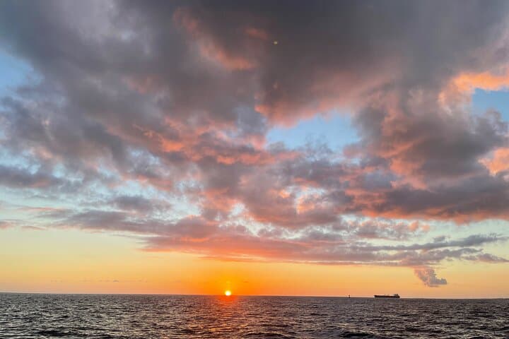 Waikiki Friday Night Fireworks Boat Cruise: Sunset Sail & BYOB Experience photo 6