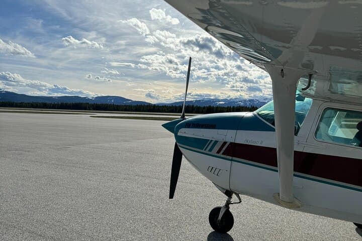45-Minute Scenic Flight Over West Yellowstone's Rugged Mountains photo 6