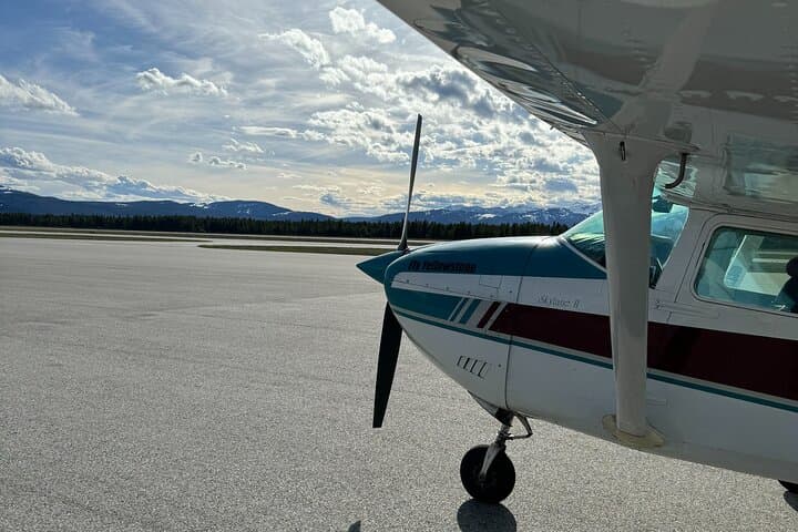Greater Yellowstone Trifecta: 1-Hour Scenic Aerial Flight Over Hebgen Lake & the Continental Divide photo 6