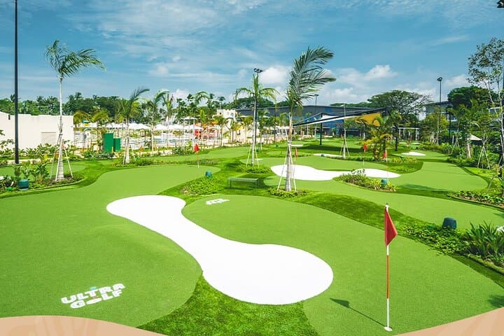 Singapore HyperDrive & UltraGolf Combo: Indoor Electric Go-Karting and Beachside Mini Golf photo 3