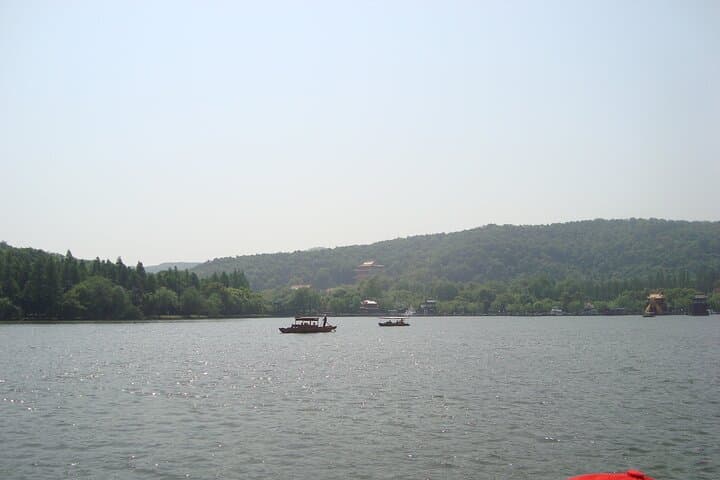 Shanghai to Hangzhou Bullet Train Day Trip: West Lake Boat Tour & Lingyin Temple photo 2