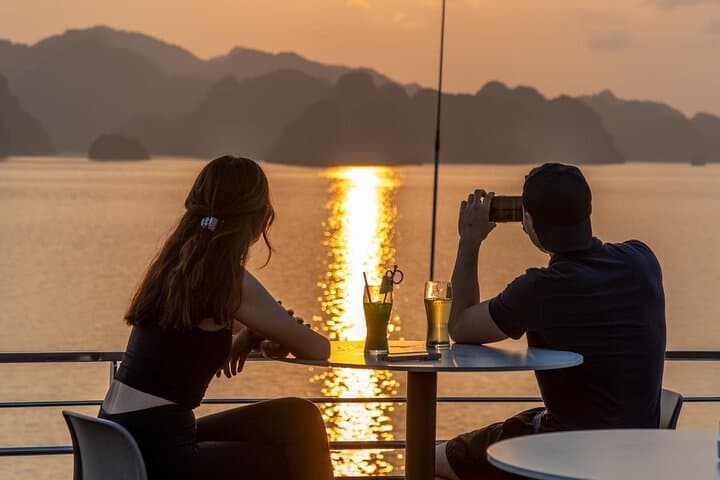 Lan Ha Bay Luxury Sunset Cruise: Kayak, Water Slides & Jacuzzi Experience
