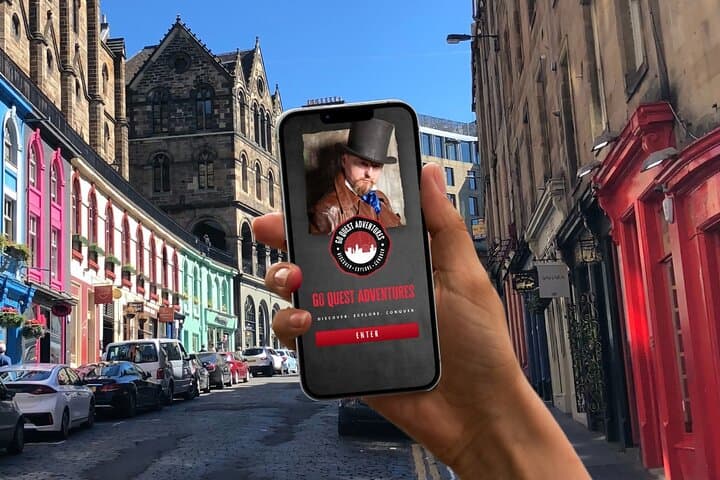 Edinburgh Old Town Self-Guided Treasure Hunt: Royal Mile Walking Quest photo 3