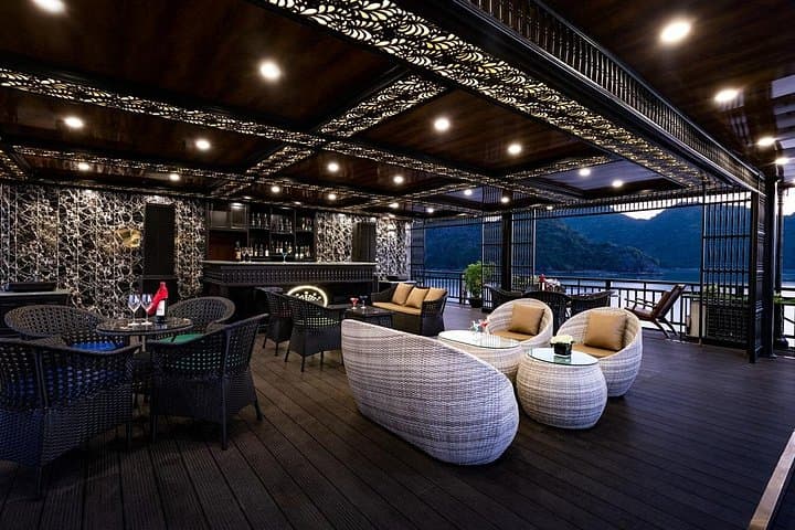 Rita Cruise: Luxury 2D1N Halong Bay & Lan Ha Bay Overnight Cruise photo 3