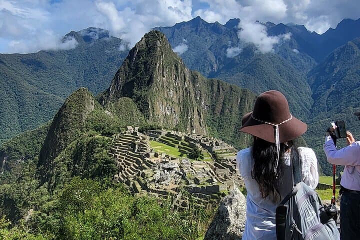 Full-Day Machu Picchu from Poroy: Train to the Lost City of the Incas photo 6