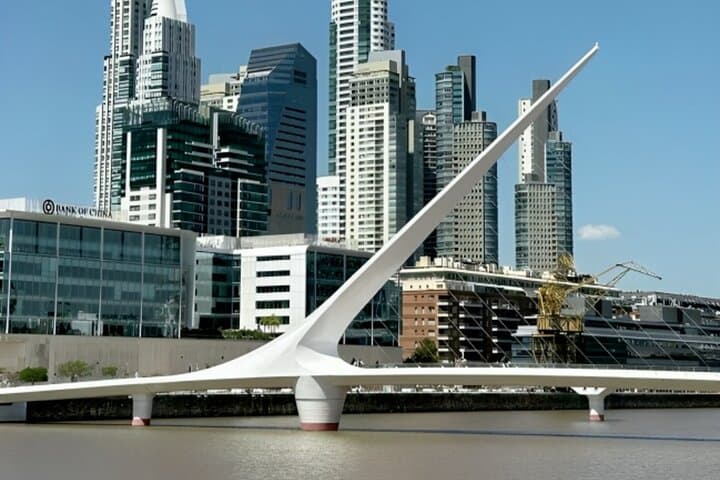 Buenos Aires Highlights Walking Tour: Plaza de Mayo to Recoleta in 3 Hours photo 4