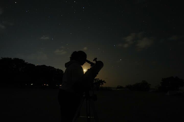 Rio Lagartos Night Sky Cruise with Dinner and Telescope photo 2