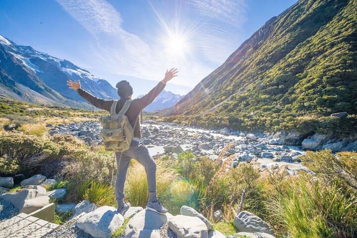 Queenstown to Mt Cook Small-Group Scenic Transfer (One-Way)