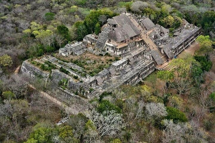Ek Balam & Cenote Oxman: Private Day Trip to Valladolid with Lunch