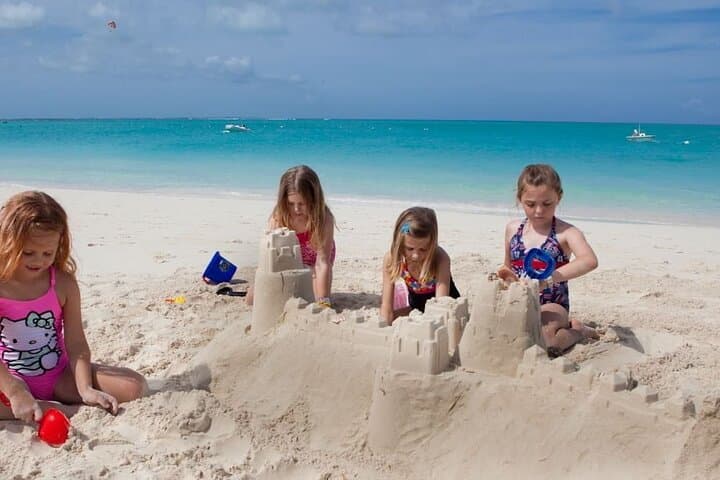 Pirate Museum, Fort Charlotte & Giant Sandcastle: Family Beach Adventure in Nassau