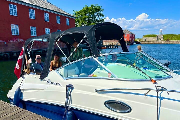 Copenhagen Canal Cruise: Private Gitzmo Boat Tour photo 4
