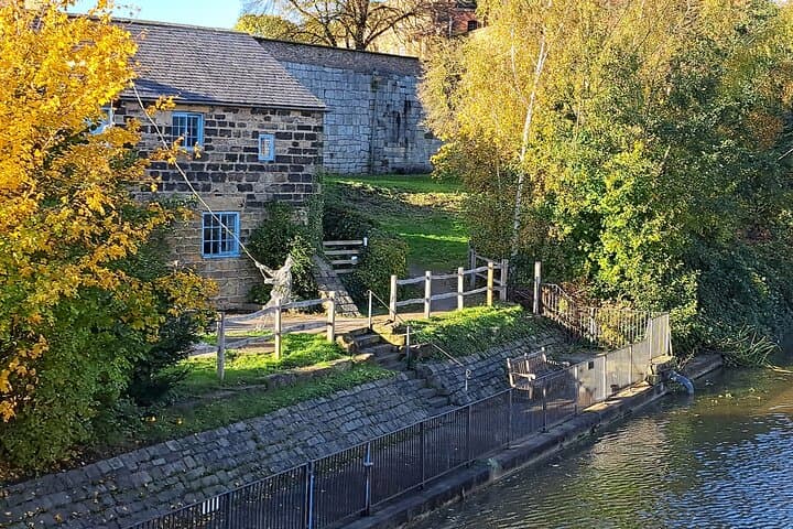 York's Famous Ghosts: Self-Guided Smartphone Walking Tour photo 5