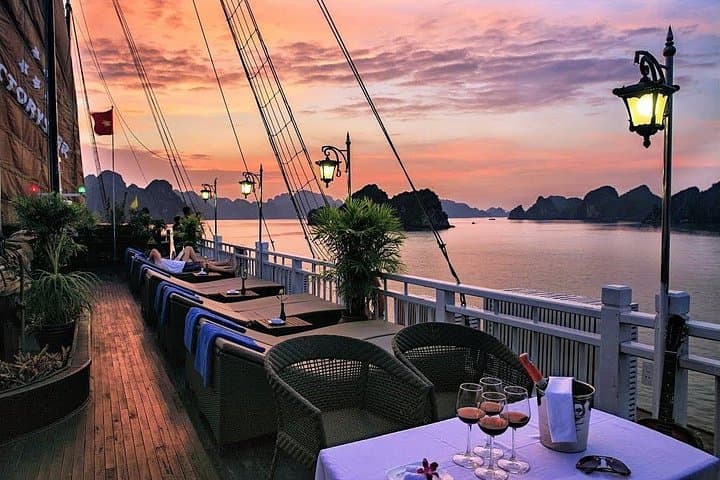 Three-Day Halong Bay 5-Star Cruise: Kayaks, Caves & Floating Villages photo 3