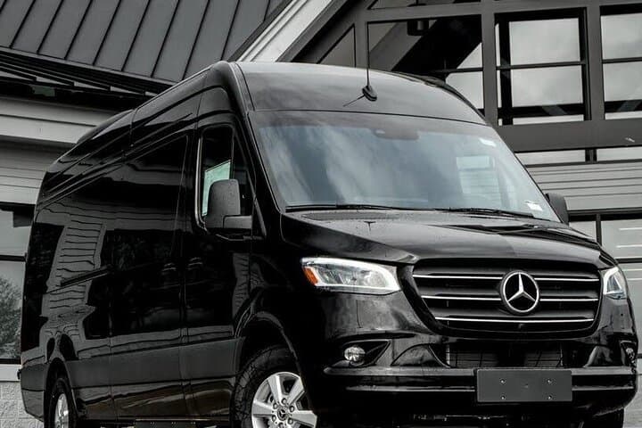 Private Group Transfer: Galveston to IAH & Houston (Up to 10) photo 6