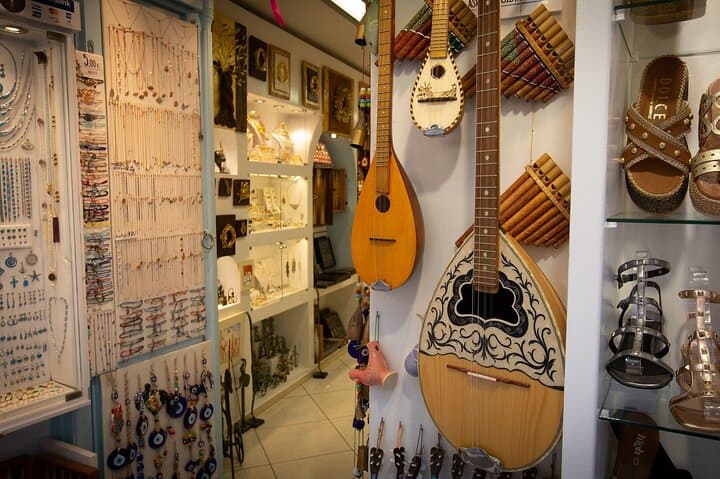 Private Mykonos Island Tour: Ano Mera & Mykonos Town Guided Experience photo 4