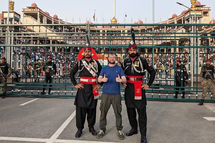 3-Day Guided Lahore City Tour: Forts, Gardens & Wagah Border photo 3