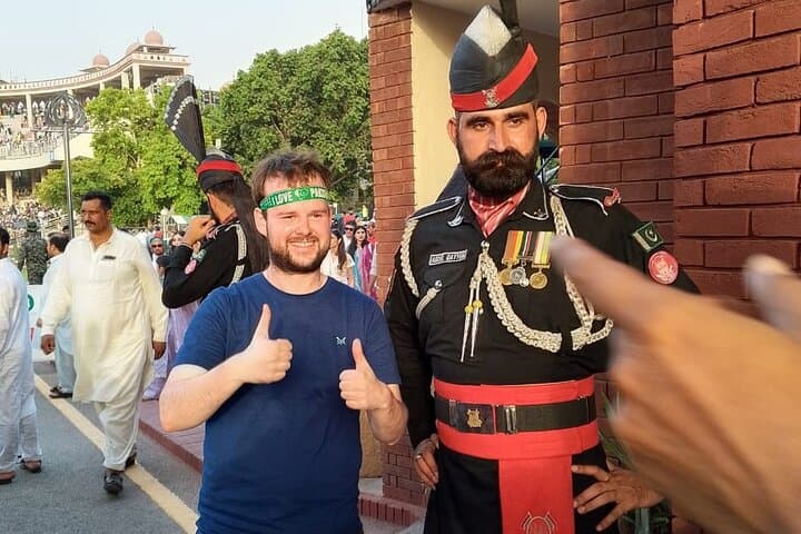 3-Day Guided Lahore City Tour: Forts, Gardens & Wagah Border photo 5