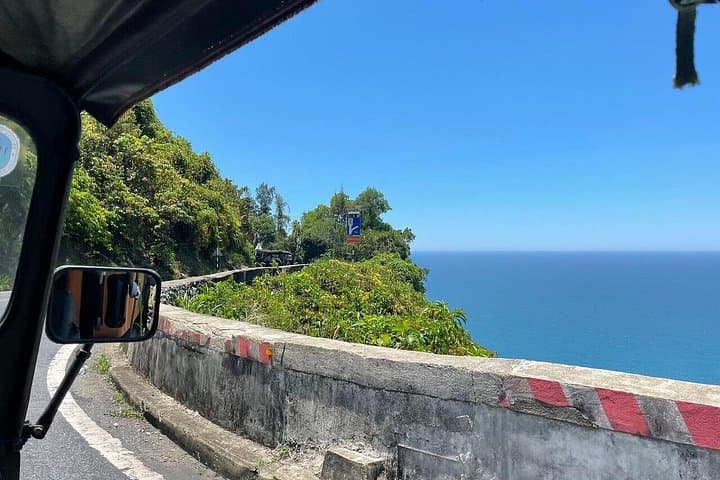 Hai Van Pass Jeep Transfer: Hoi An to Hue Scenic One-Way Tour photo 4