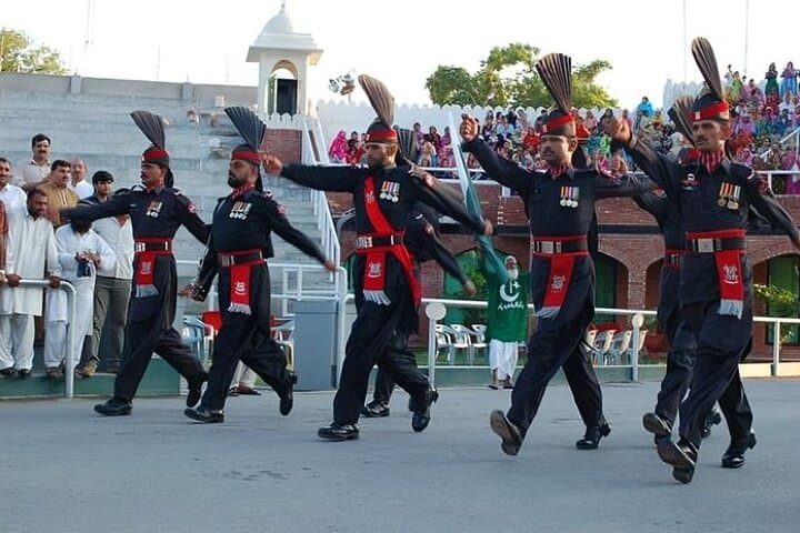 3-Day Guided Lahore City Tour: Forts, Gardens & Wagah Border photo 6