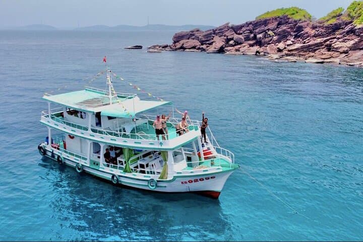 Phu Quoc Full-Day Scuba Tour: Guided Dives at Doi Moi’s Coral Reefs