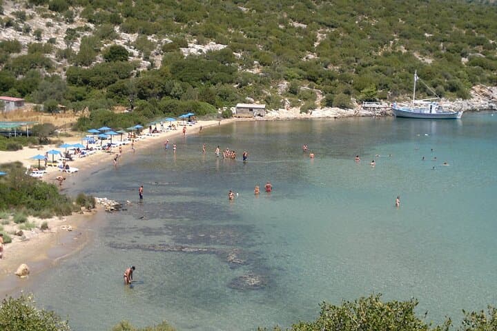 Samos East Coast Boat Tour with BBQ: Swim Kasonisi & Megali Lakka photo 4