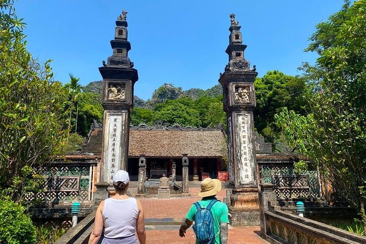 Hanoi to Tam Coc & Mua Cave: Private Full-Day Tour to Hoa Lu and Local Village photo 3
