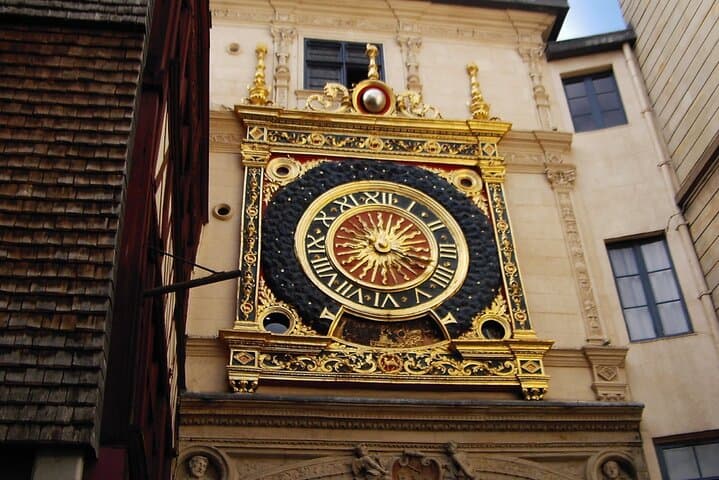 Rouen Scavenger Hunt: Self-Guided Walking Tour of Cathedral, Museums & Street Art photo 4