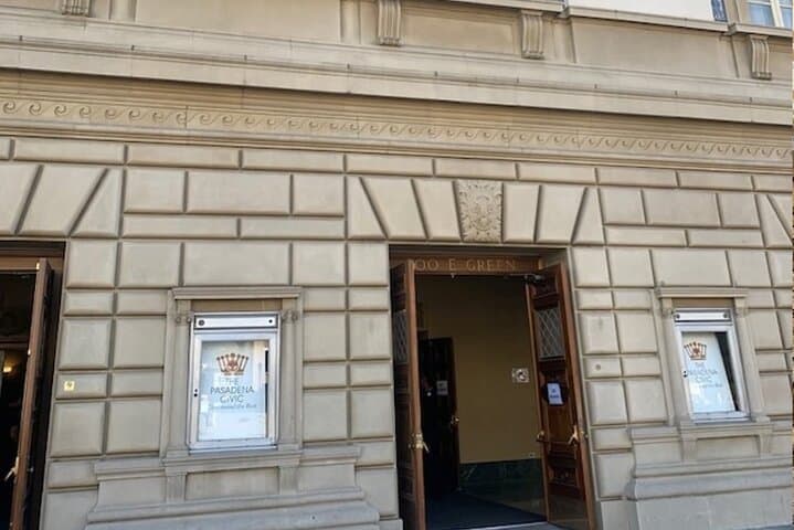 Pasadena Scavenger Hunt: Self-Guided City Sights Walking Tour photo 2