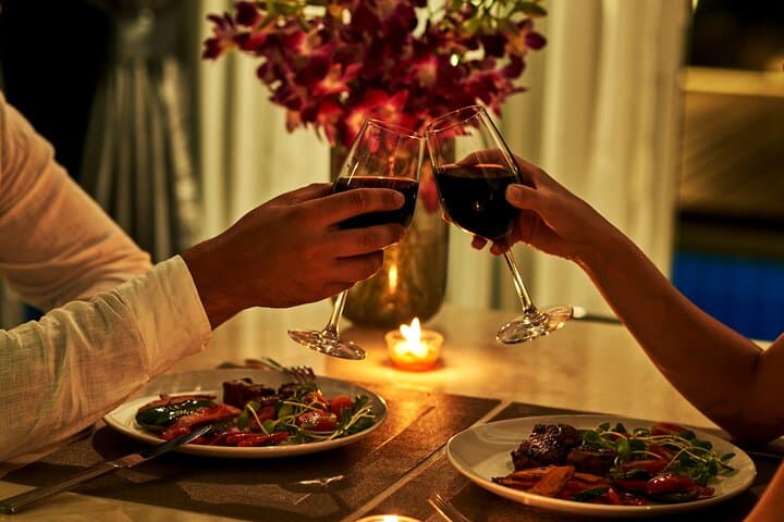 Private Helicopter to Glen Cove Mansion: NYC Scenic Flight & Gourmet Dining photo 4