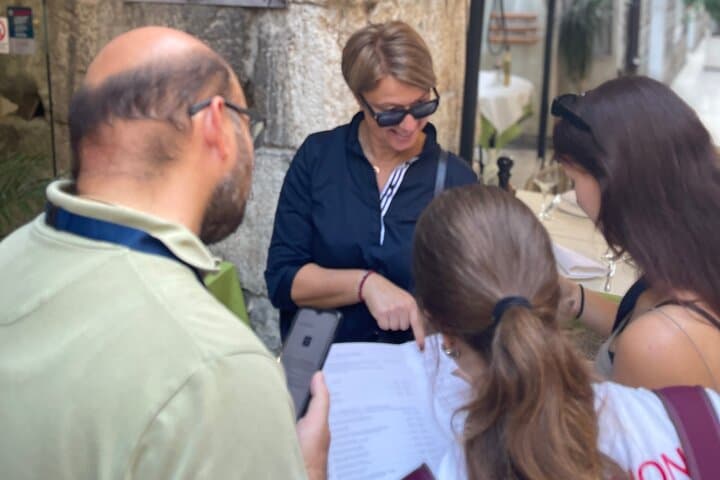Split FAN Tour: Diocletian’s Palace Scavenger Hunt & History Walk