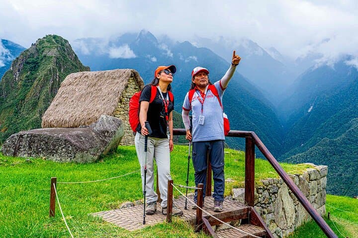 Private Machu Picchu Guided Tour from Aguas Calientes: Insider Tips & What to Expect photo 2