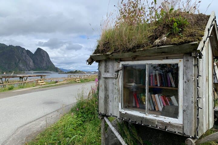 6-Hour Private Electric Car Sightseeing in Lofoten from Leknes photo 4