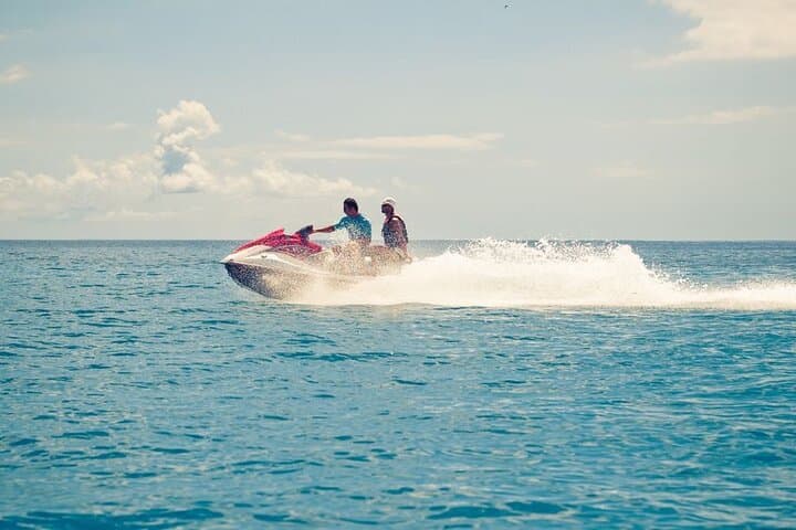 Doha Private Jetski Adventure: 1-Hour Ride on the Arabian Gulf photo 6