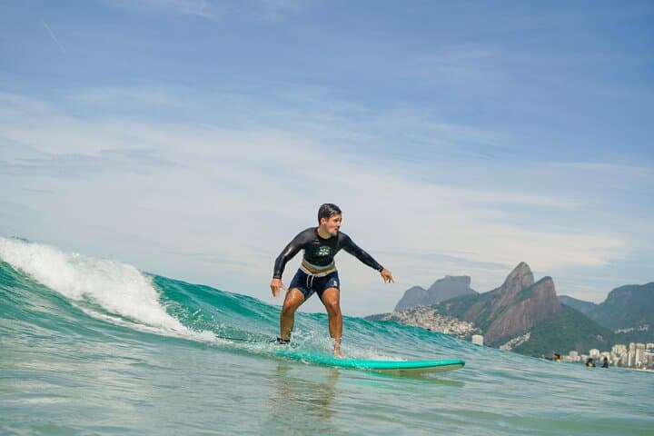 Learn to Surf at Arpoador Beach: 80-Minute Lesson with Mandala Rio